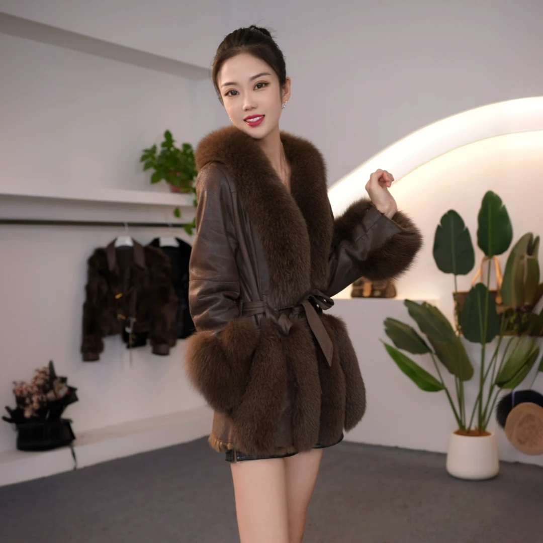 SHIMEISHAER/诗美莎尔 真皮草皮毛一体显瘦气质狐狸毛呢外套PM448