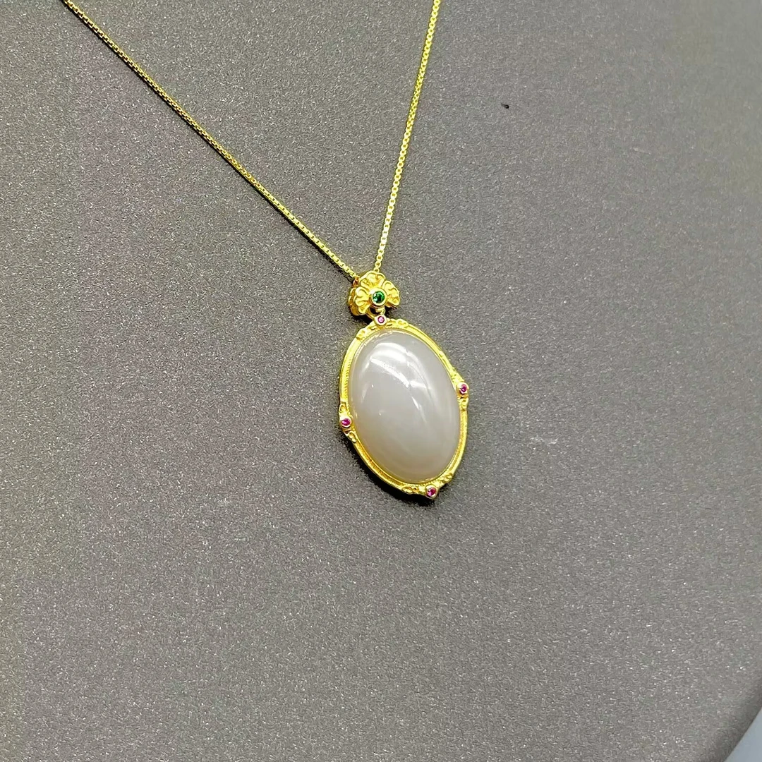 【品质珠宝迎新特惠】和田玉S925银镶嵌烟紫精美吊坠（赠蛇骨链）百搭