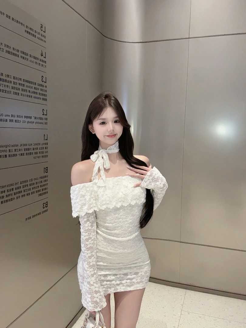 【CUTE 专属】秋冬法式复古蕾丝连衣裙气质喇叭袖辣妹包臀裙