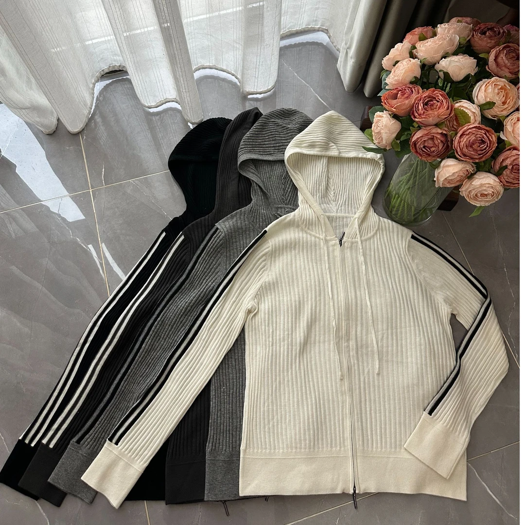 MEET 秋冬季定制版三条杠连帽开衫