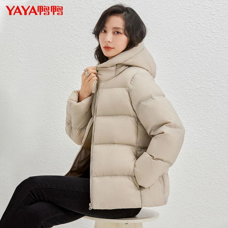 YAYA/鸭鸭羽绒服女新款面包服外套宽松连帽轻薄时尚短款潮外套女