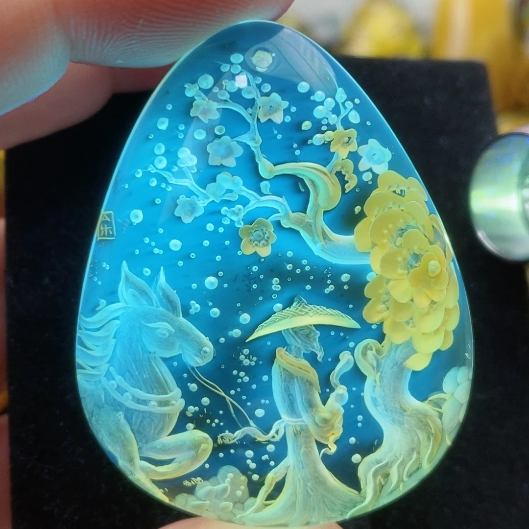 【闪购商品】金珀颈饰未镶嵌琥珀阴雕