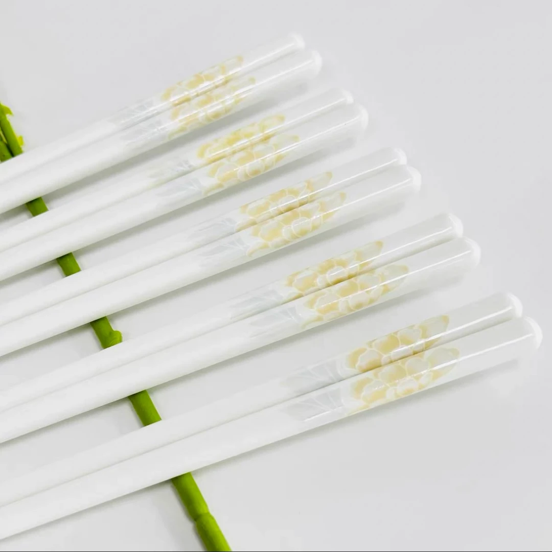 倾城陶瓷筷子拍5送5，防霉防菌，坚固耐用，易清洗