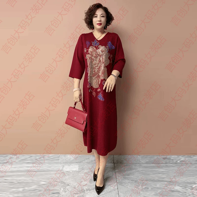 2025春新款喜婆婆婚宴重工V领烫钻弹力大码连衣裙冰麻针织打底125