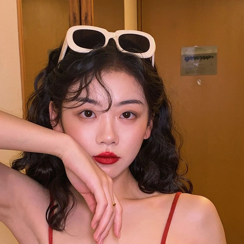 复古白色边框大墨镜女高级感ins方形法式太阳眼镜大脸显瘦夏防晒
