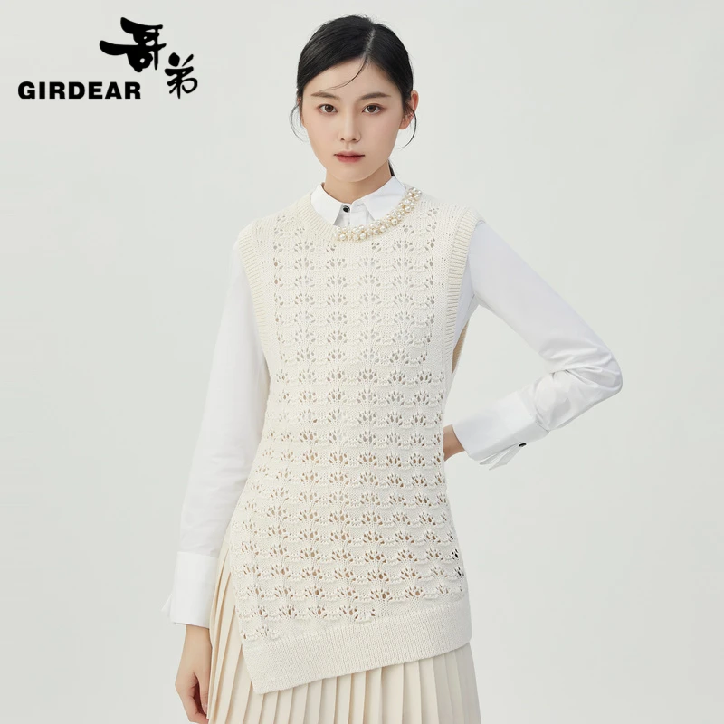 哥弟新款时尚甜美减龄纯棉镂空无袖背心外搭圆领针织衫女1399545