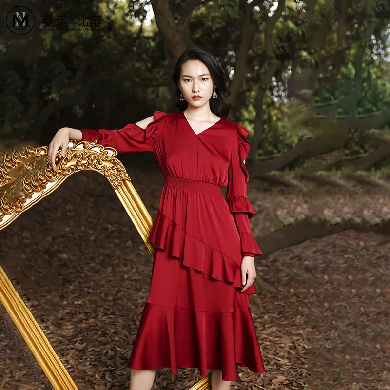 【小铃铛】摩登职场收腰连衣裙MCEL135118