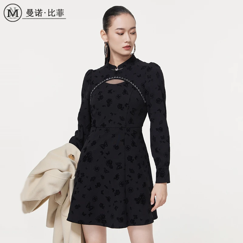 【小余专属】曼诺比菲新中式钉珠镂空连衣裙MEEL142126