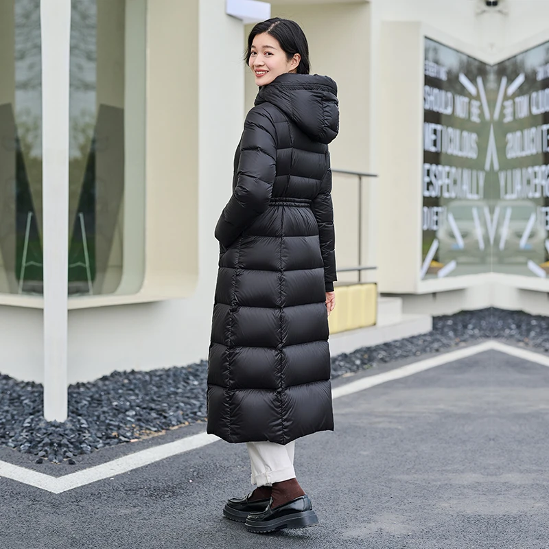 坦博尔女士90鹅绒羽绒服显瘦热力感加厚保暖时尚束腰黑长TD236890