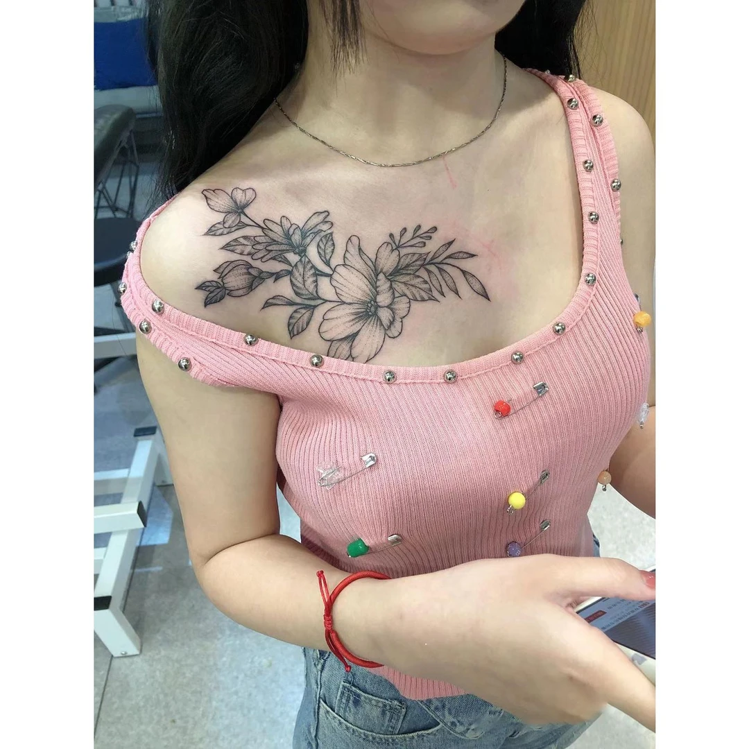 素花纹身贴胸前锁骨草本防水果汁ins逼真手臂高颜值女半纹身图案