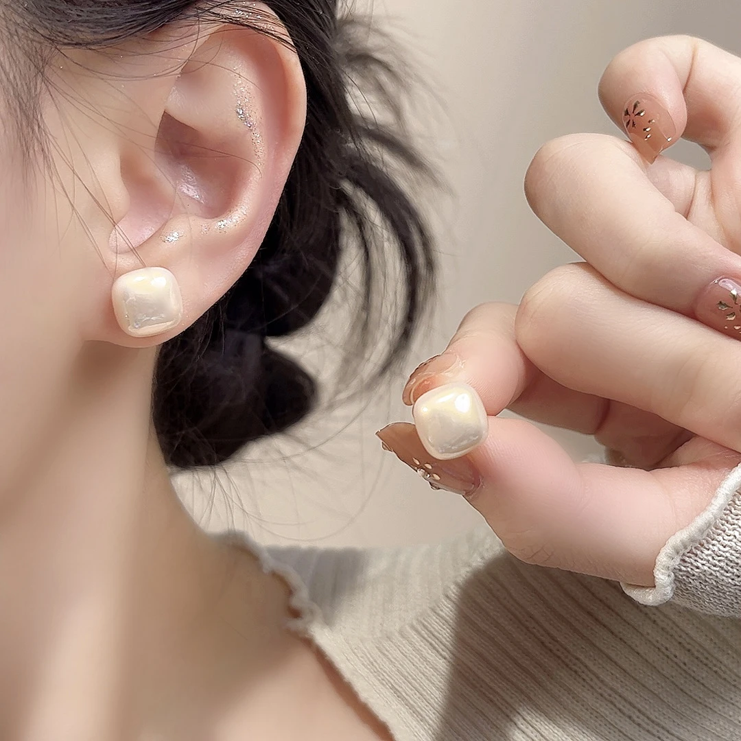合金耳饰 高级感方形海边度假耳钉简约气质耳环百搭小众饰品轻奢~