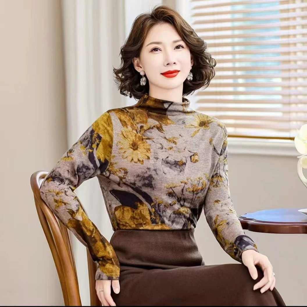 云感羊毛打底衫女秋冬款印花长袖保暖内搭外穿针织衫上衣气质修身