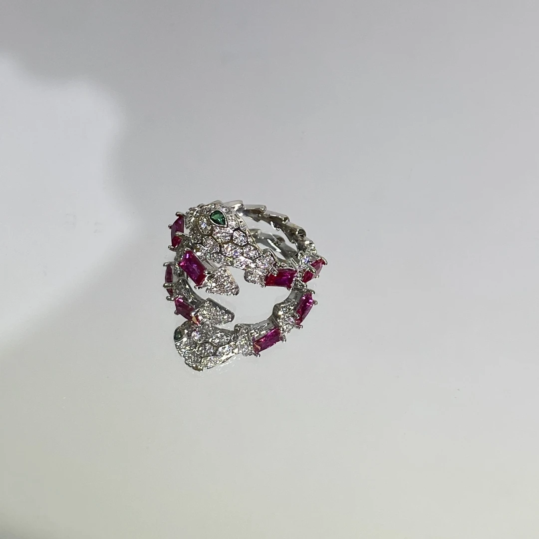 铜合金合成锆石戒指 TTSD 红色设计款时尚蛇形轻奢法式戒指 8202