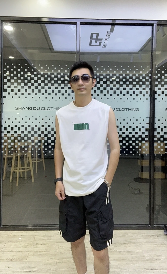 【GP】时尚休闲简约个性潮流黑白英文无袖背心B1032