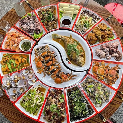 过年年夜饭圆桌转盘拼盘碗碟餐具组合高颜值团圆餐具火锅组合套装