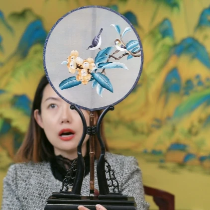 一涵玉兰手工刺绣双面绣湘妃竹团扇摆件传统非遗汴绣艺术礼品