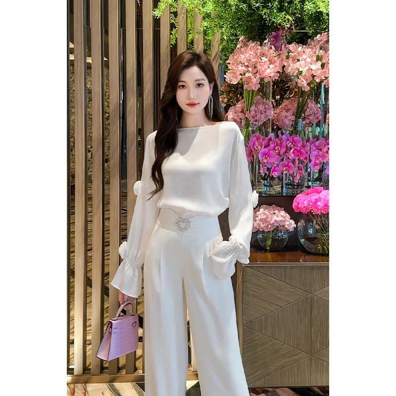 格润雅2025新款优雅气质白色长袖衬衫女设计感镂空花朵长袖上衣