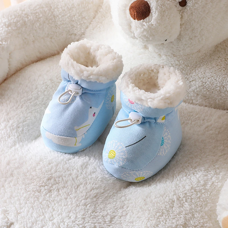 新生婴儿棉鞋软底加绒护脚套保暖冬季宝宝防掉0-3-6-12个月小鞋子