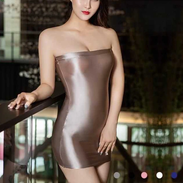 性感丝滑高弹油亮紧身抹胸连衣裙诱惑