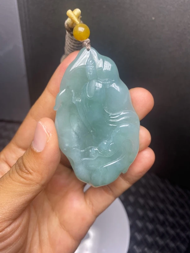 缅甸天然翡翠，种老水润
