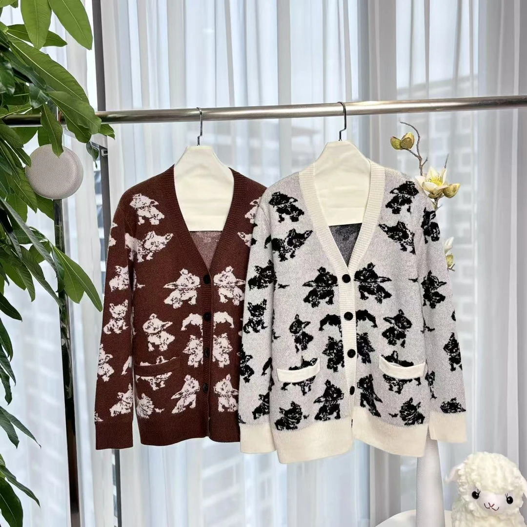 2024【炸总精选】秋冬新款100%山羊绒法斗小狗休闲v领Y10036