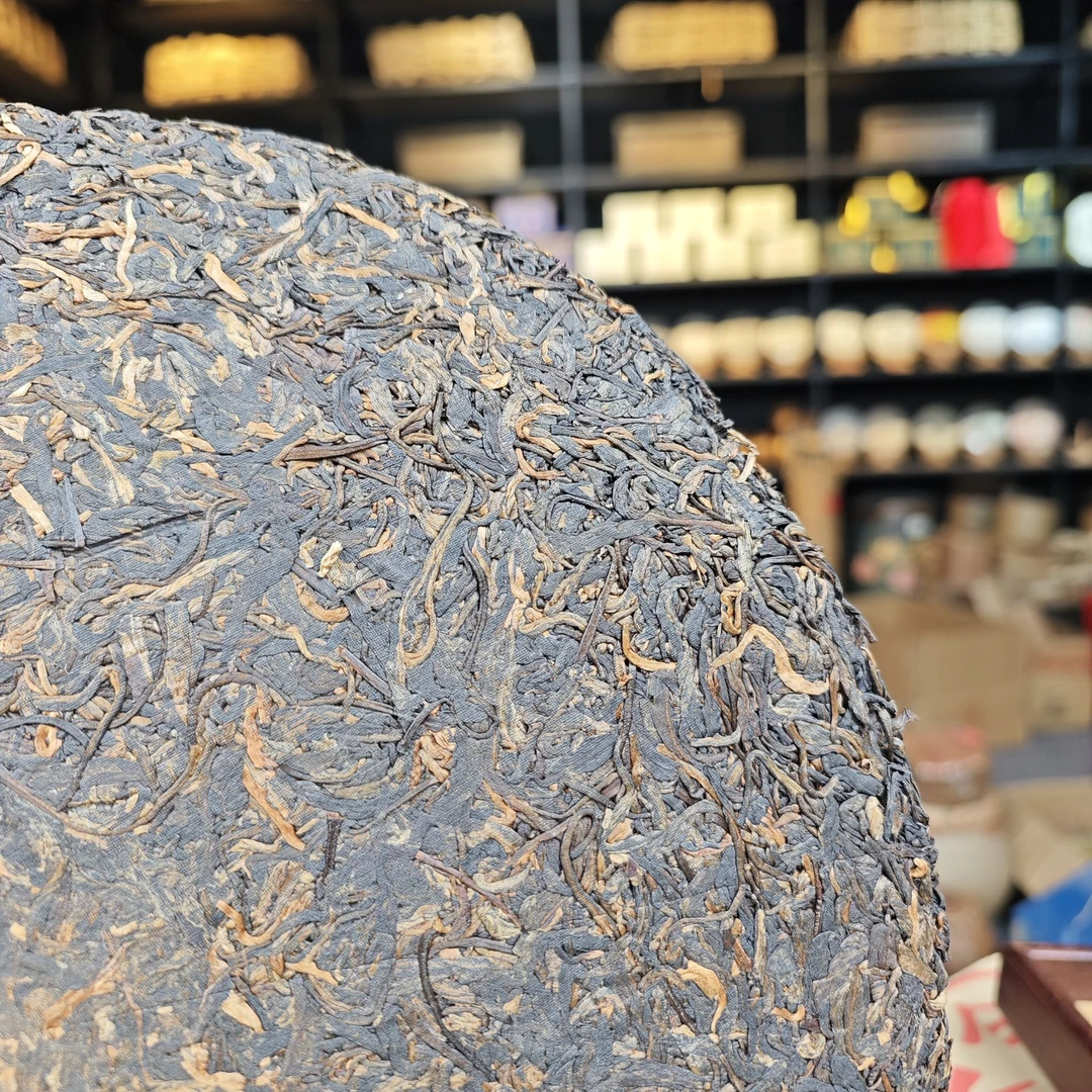 孔雀之乡 三公斤 普洱茶 3000克 生茶饼茶