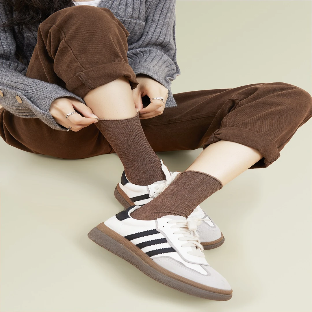 女士复古学院风加厚纯色保暖中筒袜韩版ins