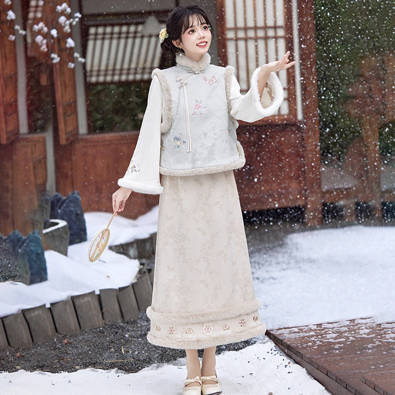 【落樱吹雪】冬季新款绣花皮绒长旗袍改良年轻款复古民国风少女旗袍