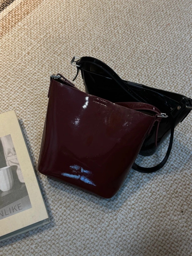 24年新款复古简约百搭水桶包时尚链条单肩高级感斜挎包