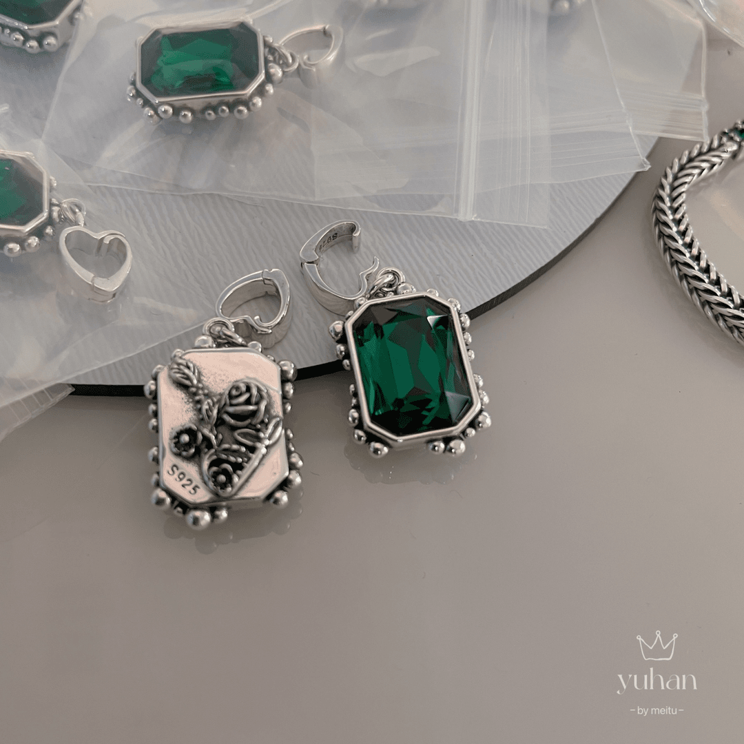 吊坠925银合成锆石 韩版时尚轻奢小众女高级气质绿色玫瑰花吊坠