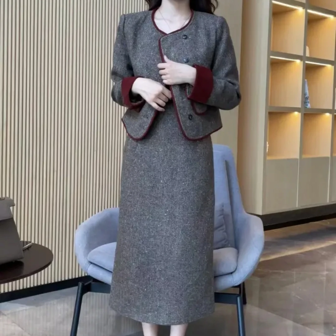 高级感撞色秋冬小香风时尚两件套2024新款气质遮肉显瘦外套半身裙