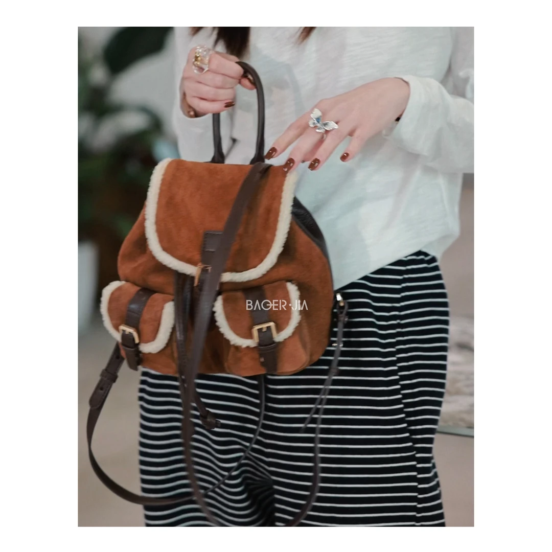 1-宝儿家含幂BO13724411冬季款牛磨砂拼接羊羔毛多口袋手提双肩包