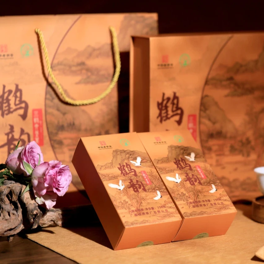 三鹤【鹤韵】六堡茶 2020年陈化 陈香型 甜润适口150gx2礼盒装