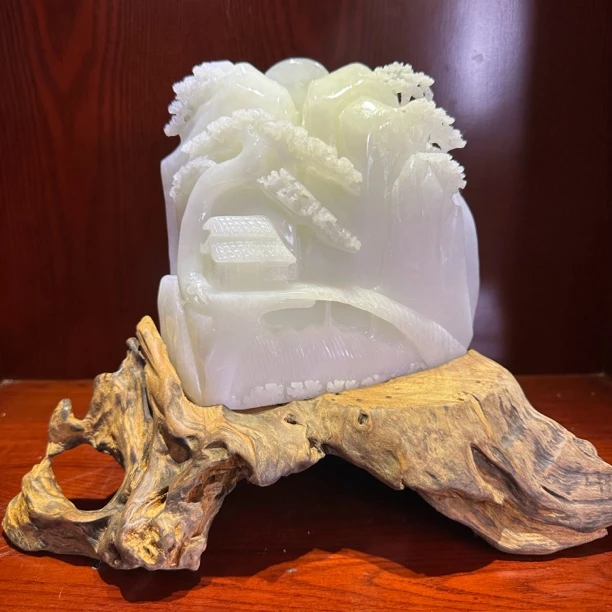 和田白玉精雕山水如画