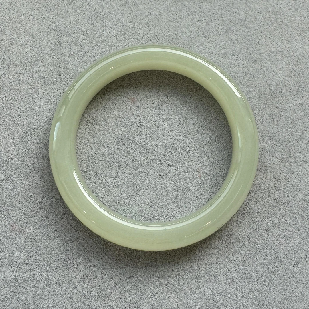 【欣妈珠宝】7500#高冰晴水绿手镯喜欢货头