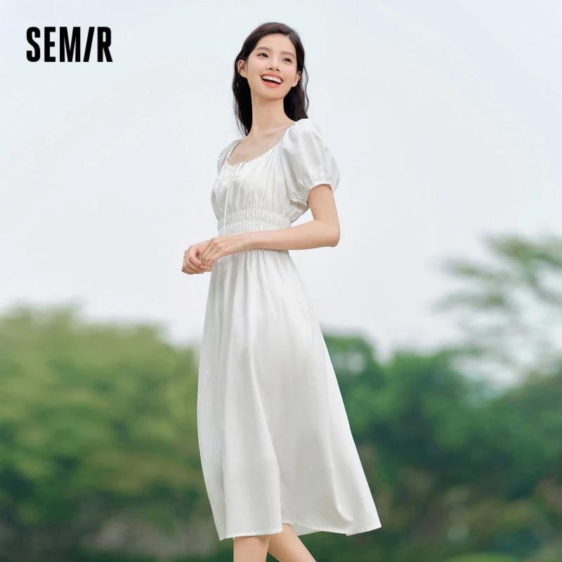 森马连衣裙女温柔气质白月光2024新款夏季法式方领收腰轻奢高级感