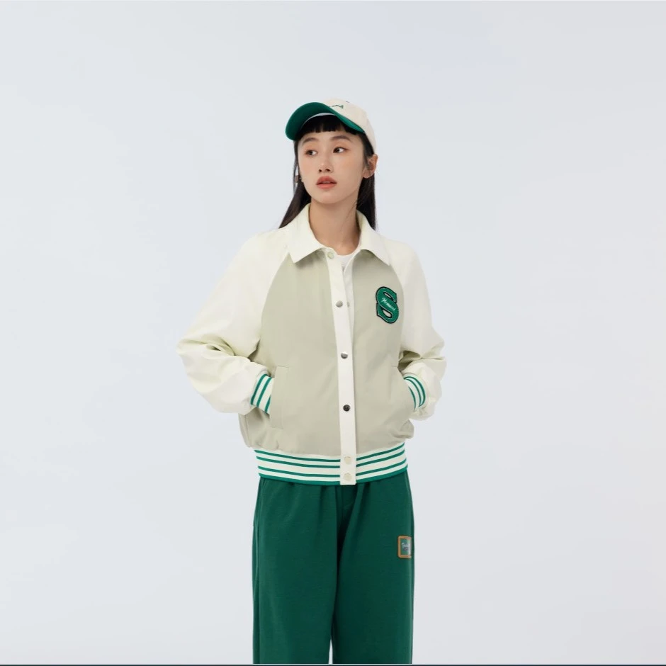 森马外套女撞色插肩袖学院风春新款美式字母宽松拼接夹克潮牌