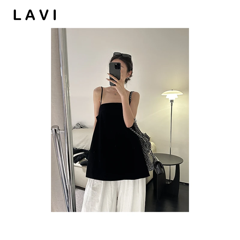 富士山下 法式丝绒巧妙露背吊带上衣 T2818