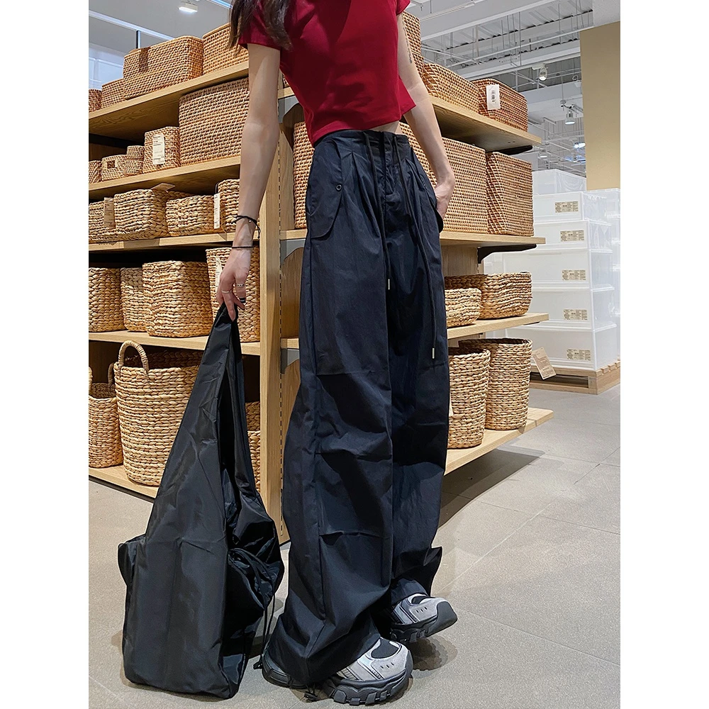 黑色美式工装裤女薄款2025新款直筒阔腿裤高腰垂感运动通勤伞兵裤