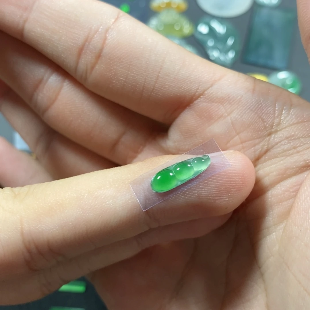 翡翠挂件未镶嵌翡翠珠宝翡翠珠宝