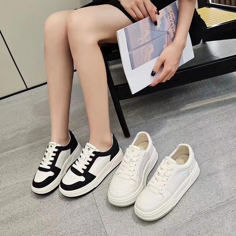 小白鞋女2024新款夏季透气圆头系带平底软底时尚百搭休闲运动板鞋