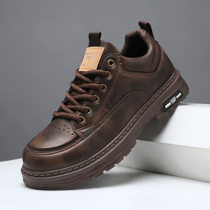 QT032新款百搭大头皮鞋男士休闲皮鞋工装男鞋时尚真皮马丁鞋