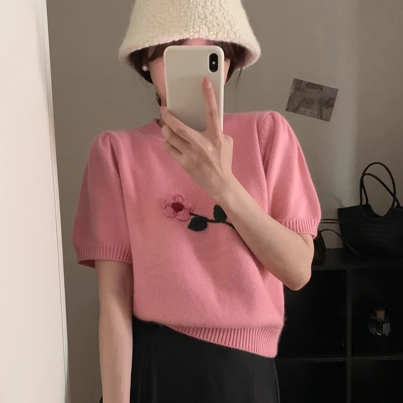 韩国早春秋季俏皮甜美圆领立体花朵点缀宽松短袖套头针织衫毛衣女