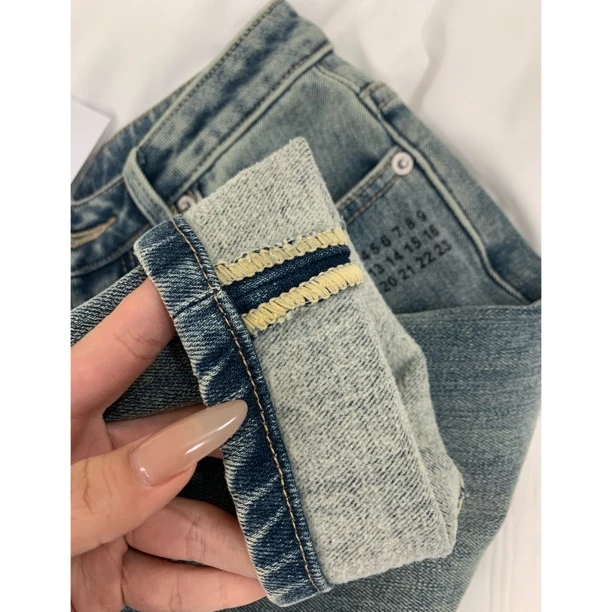 伊伊私服高定 数字标加绒弹力烟管裤