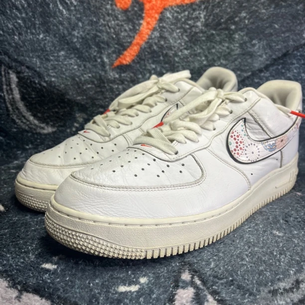 45码Nike Air Force 空军一号 新年烟花 白 公价1699 有些裂皮