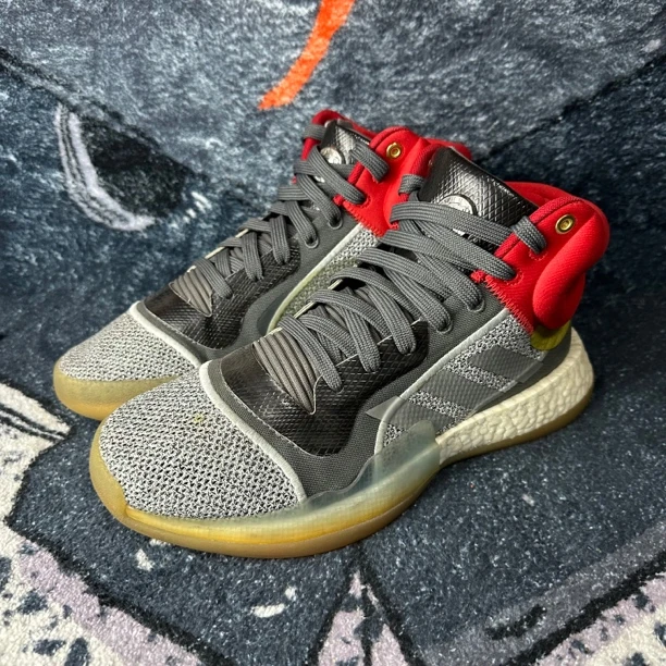 42码MARVEL x adidas雷神索尔联名/无原盒 成色不错 小破损