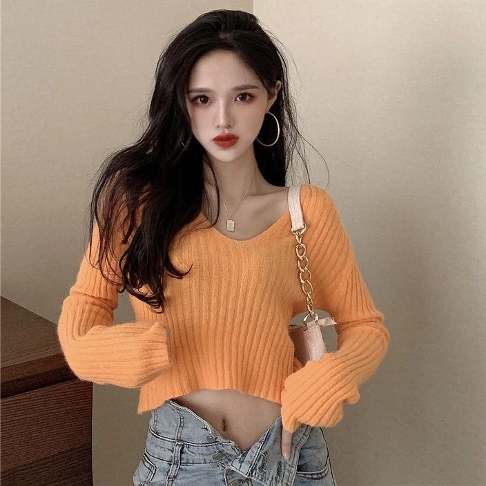 老钱风松弛感女装贵气女春秋新款慵懒风V领长袖针织衫百搭宽松小