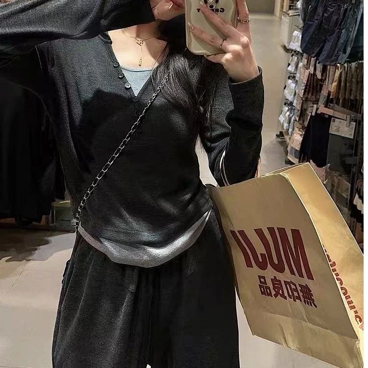 假两件拼接盐系连帽长袖上衣休闲阔腿长裤