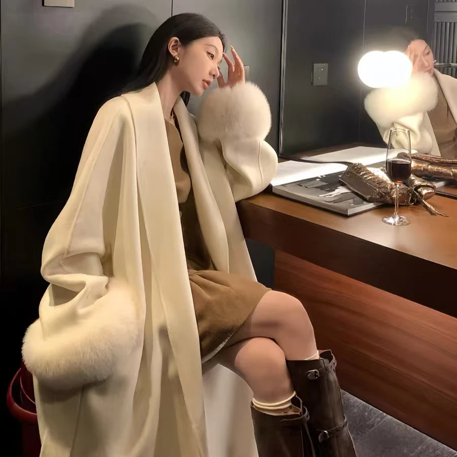 【冬日恋岛】TOYA大码女装狐狸毛袖口长款毛呢大衣外套宽松高级感B