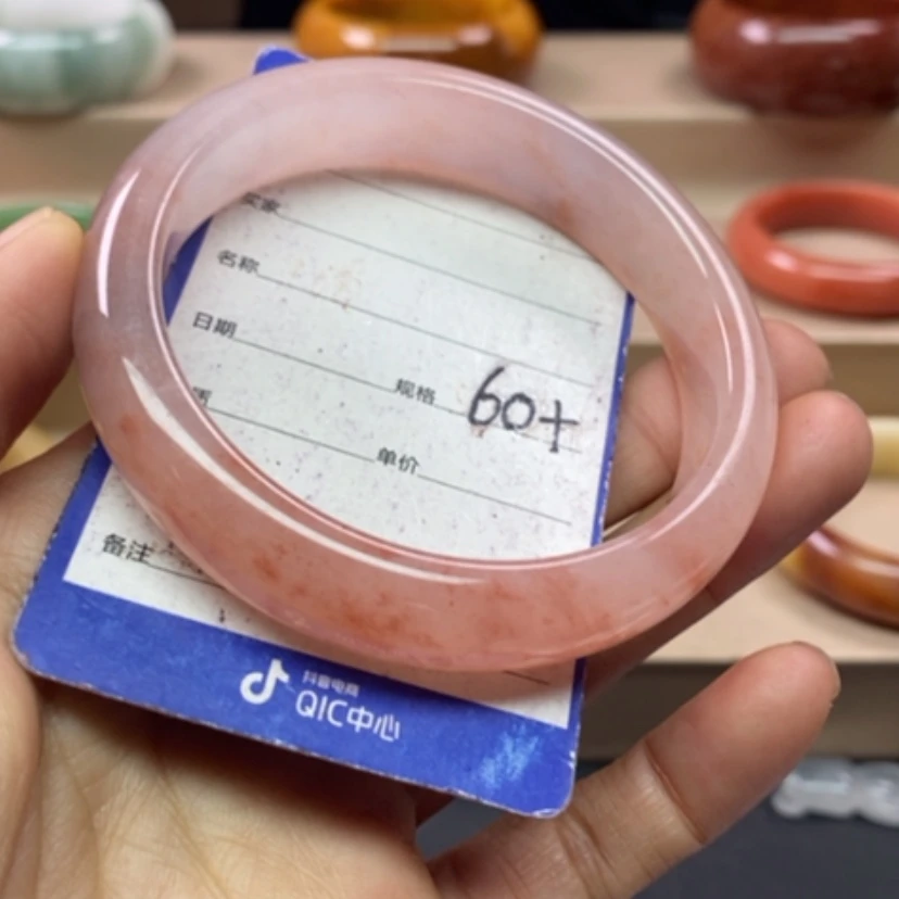 【闪购商品】石英质玉手镯未镶嵌